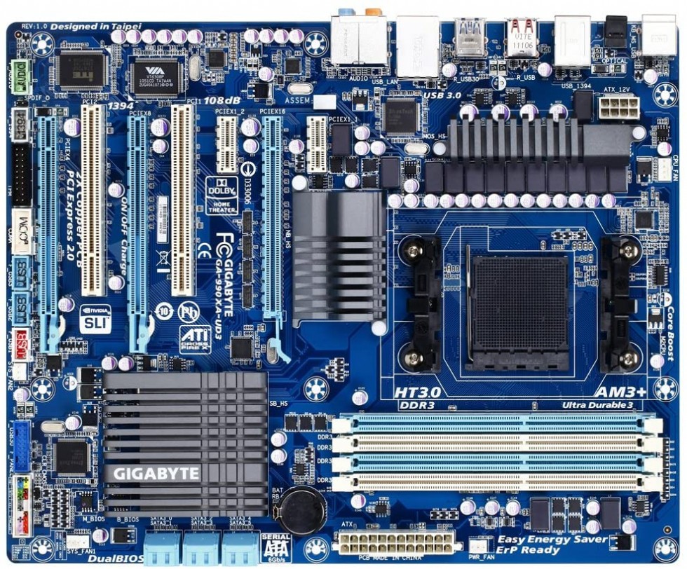 GIGABYTE GA-990XA-UD3 AM3+ AMD 990X SATA 6Gb/s USB 3.0 ATX AMD Motherboard