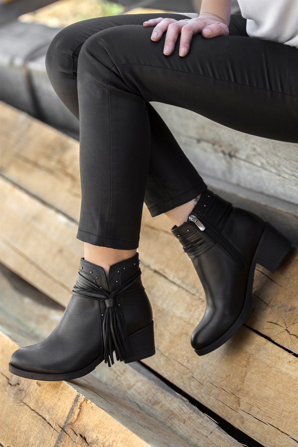 black ladies leather boots cowboy boots