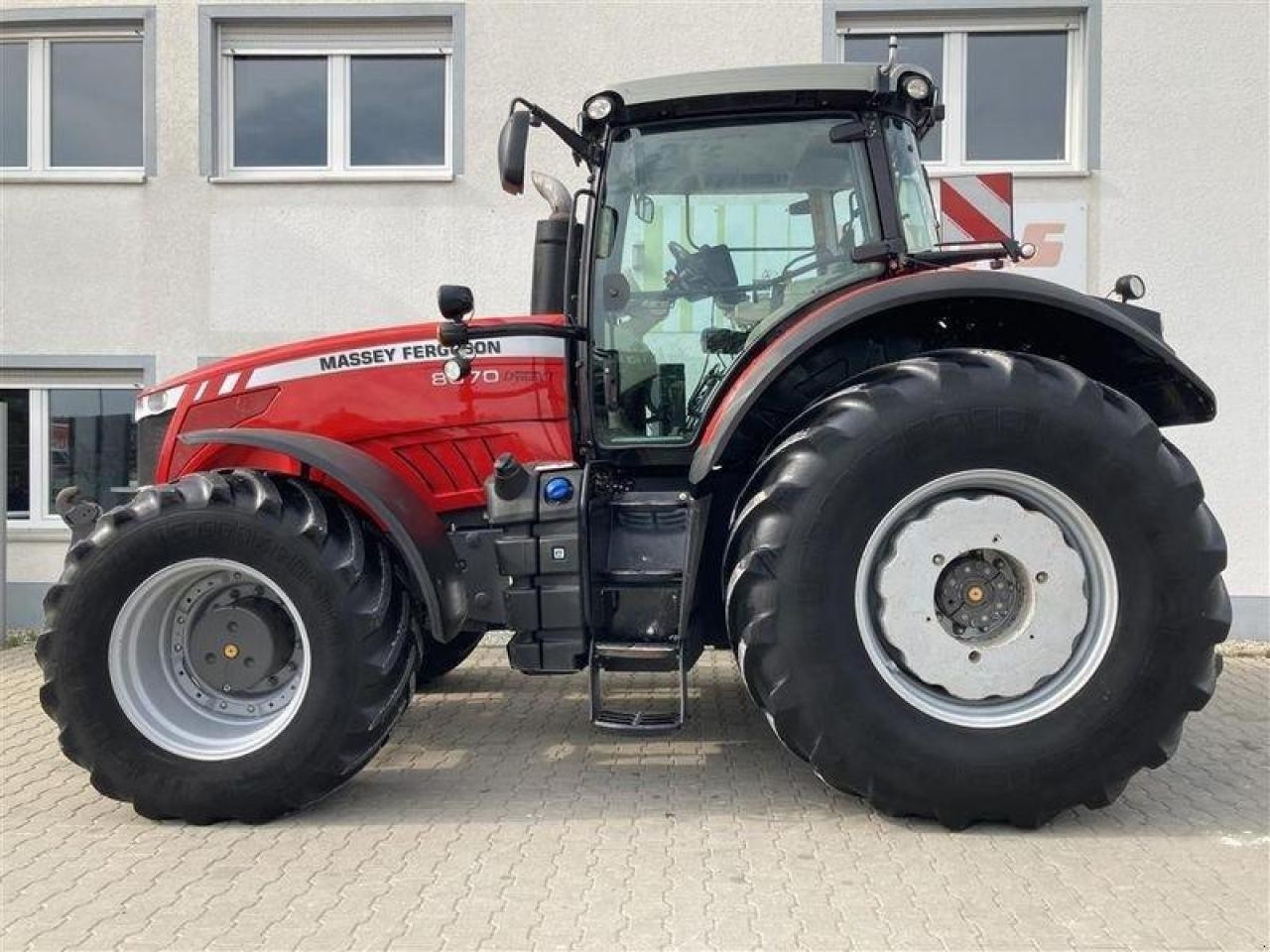 Fixing hydraulic problems on a Massey Ferguson 8670