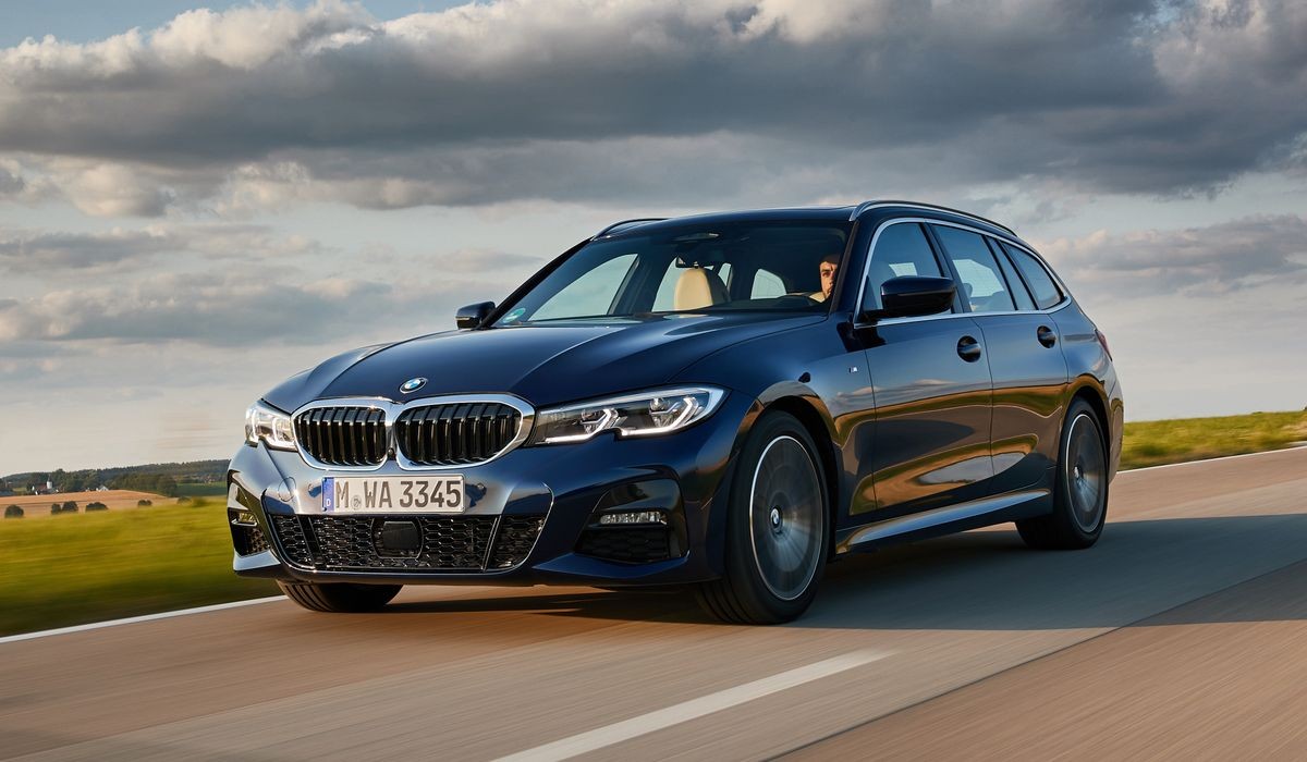 For a BMW 330d xDrive, the recommended oil capacity