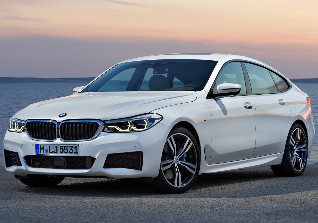 For the BMW 640i Gran Turismo, the oil capacity and type