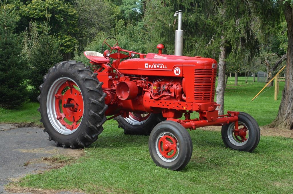hydraulic issue on a Farmall Super M tractor