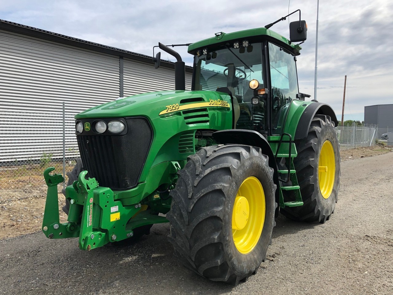 Hydraulic issue on a John Deere 7920