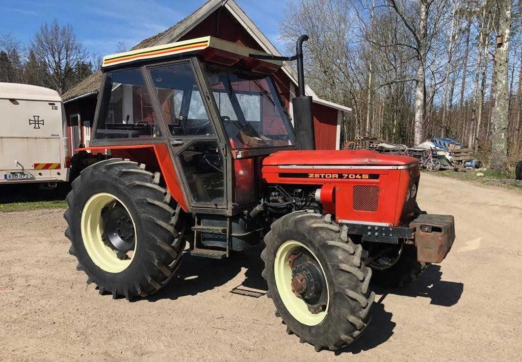 hydraulic issues with your Zetor 7045 tractor