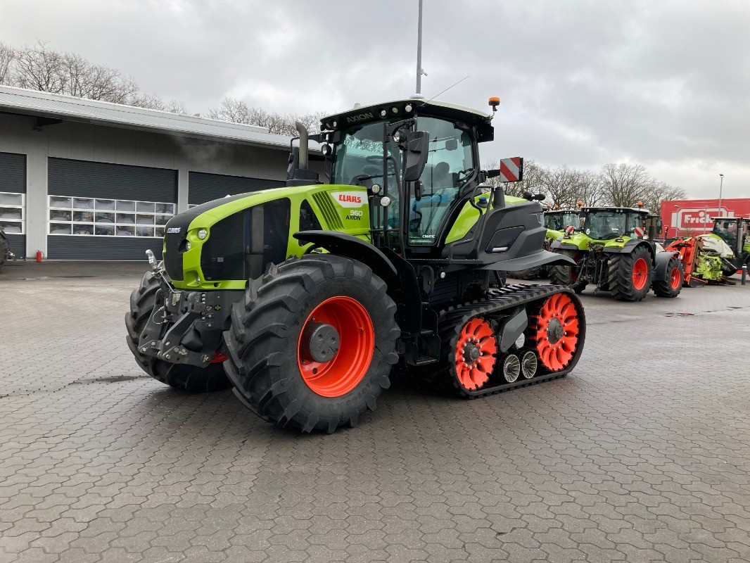 Hydraulic problem in a CLAAS 358 tractor