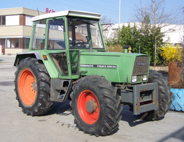 Hydraulic problem on a Fendt Farmer 309 tractor