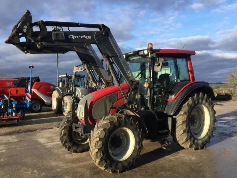 Hydraulic problems on a Valtra N82