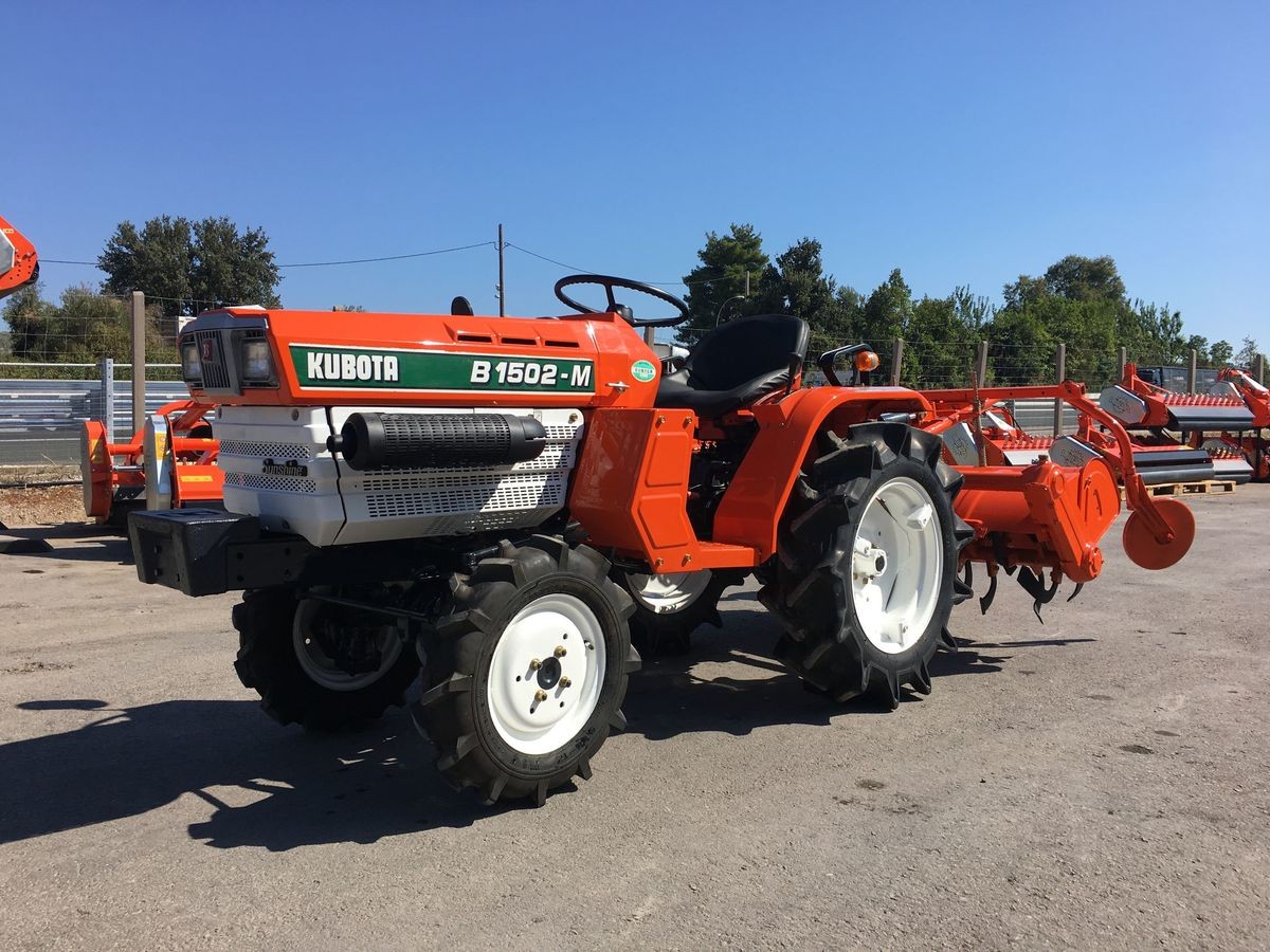 Kubota B1502 tractor