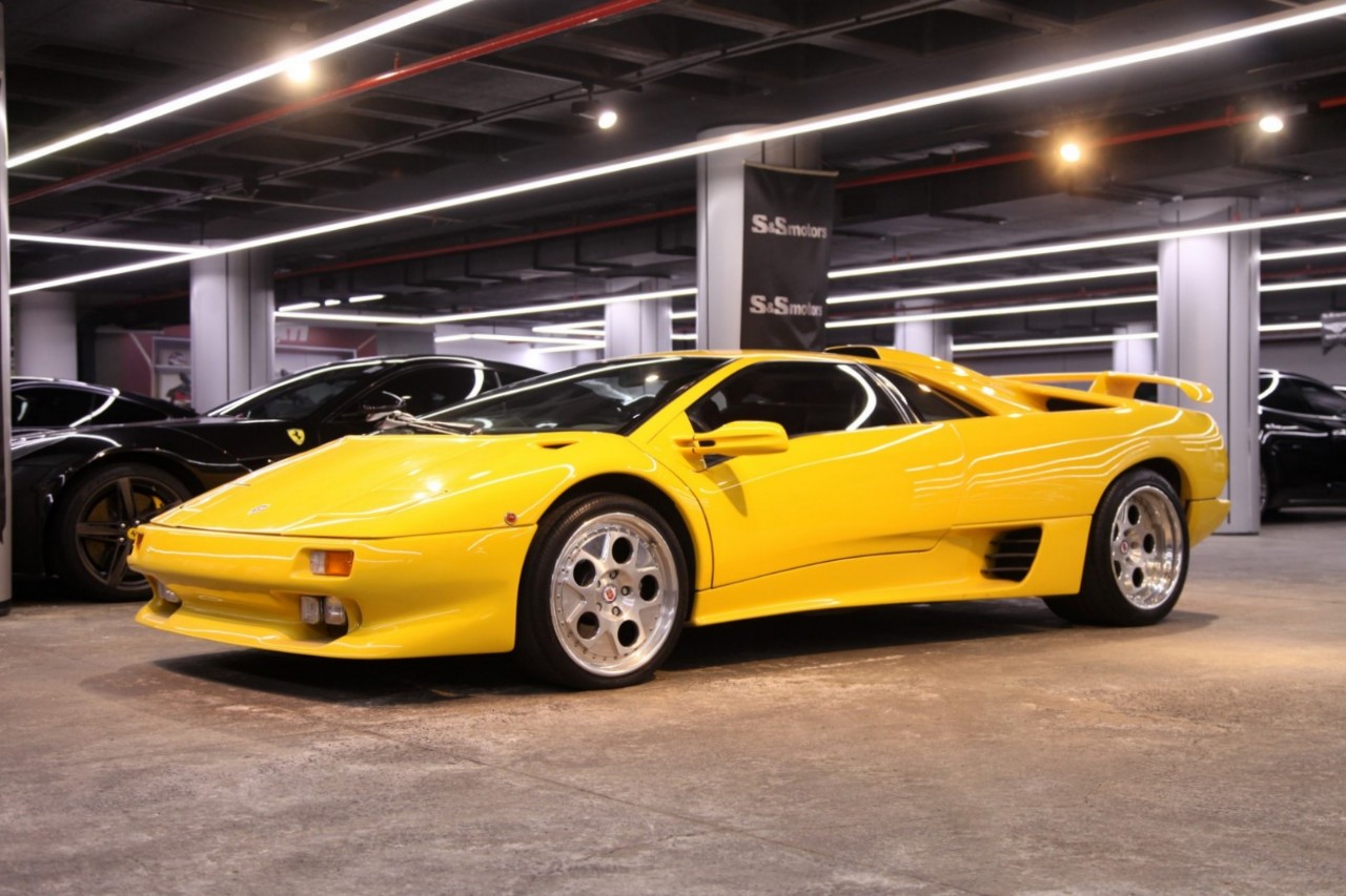 Lamborghini Diablo oil type and capacity