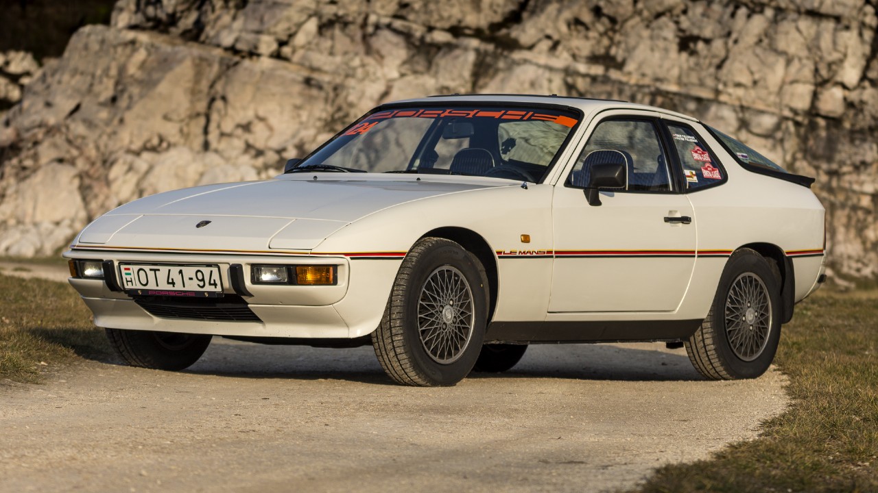 Porsche 924