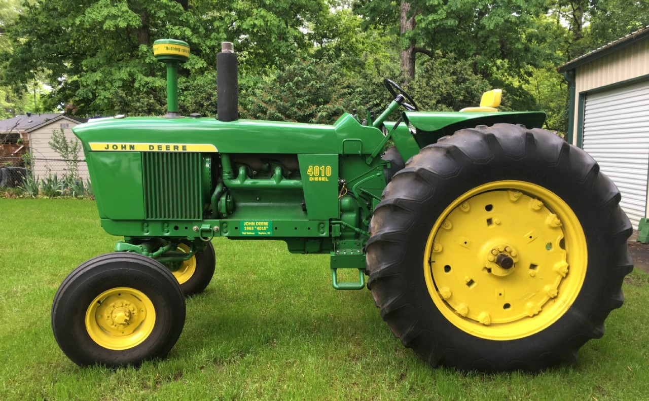 Repair hydraulic malfunctions on John Deere 4010