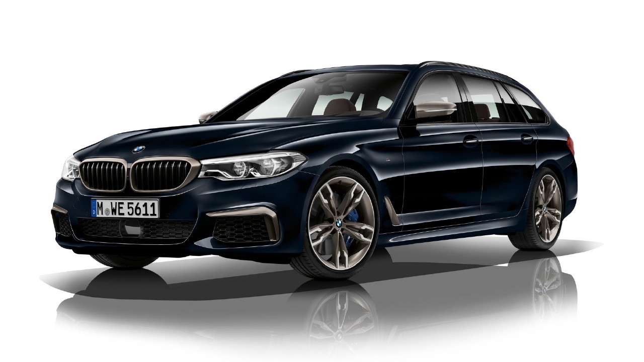The fuel tank capacity and fuel consumption per 100 km for the BMW 550d xDrive