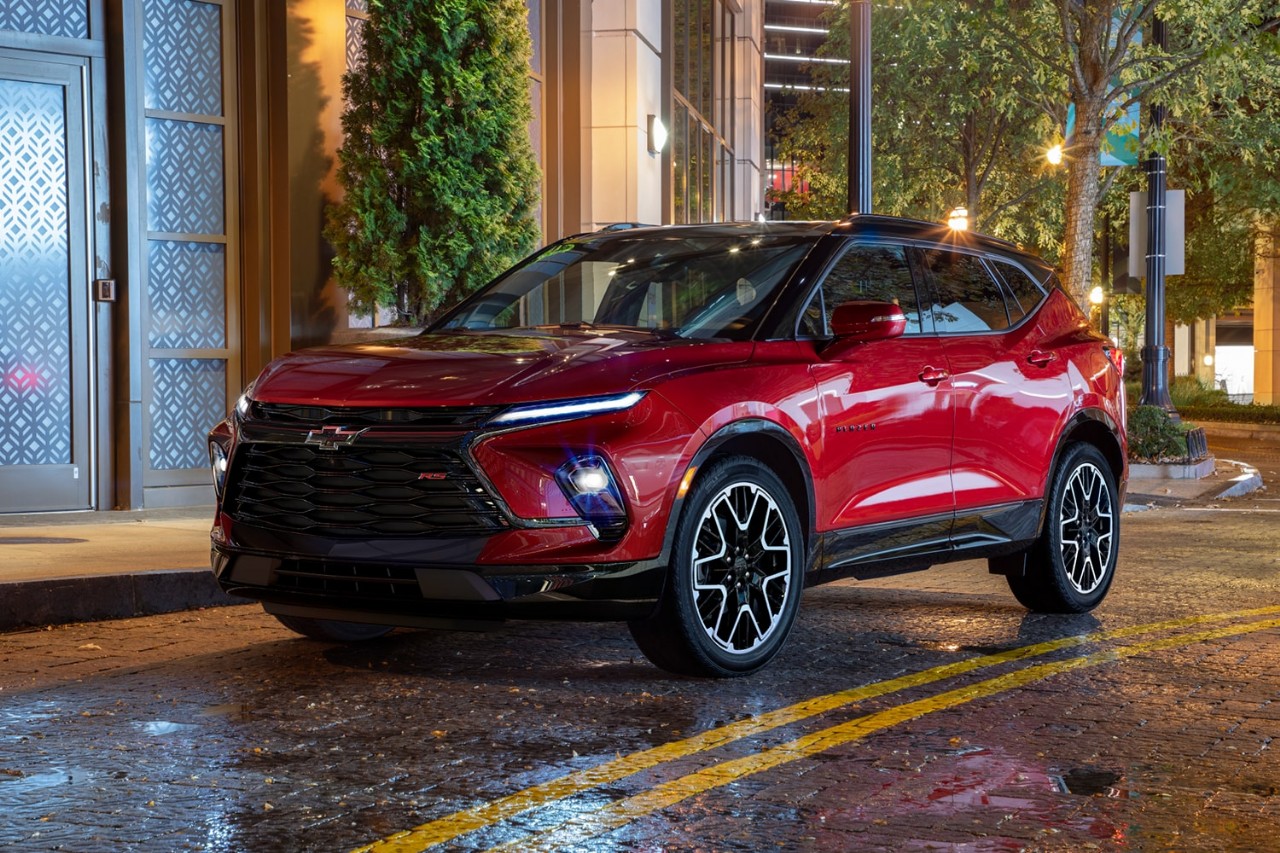 The fuel tank capacity and fuel consumption per 100 km for the Chevrolet Blazer