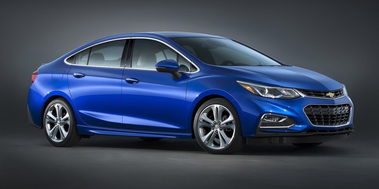 The fuel tank capacity and fuel consumption per 100 km for the Chevrolet Cruze
