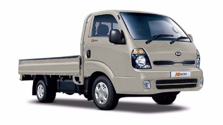 The fuel tank capacity and fuel consumption per 100 km for the Kia K2500