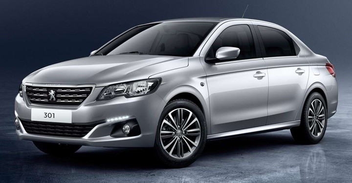 The fuel tank capacity and fuel consumption per 100 km for the Peugeot 301