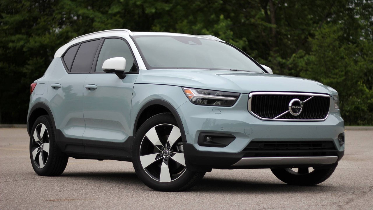 The fuel tank capacity and fuel consumption per 100 km of the Volvo XC40