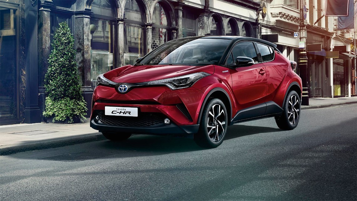 The oil capacity and recommended oil type for the Toyota C-HR