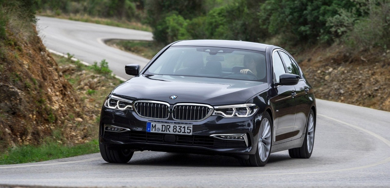 The oil capacity and type for a BMW 530 xDrive