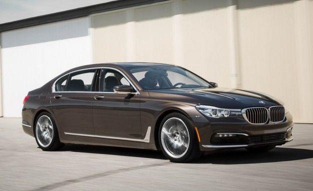 The oil capacity and type for a BMW 740i Long