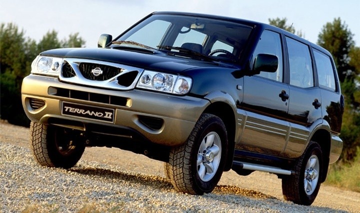 The oil capacity and type for a Nissan Terrano
