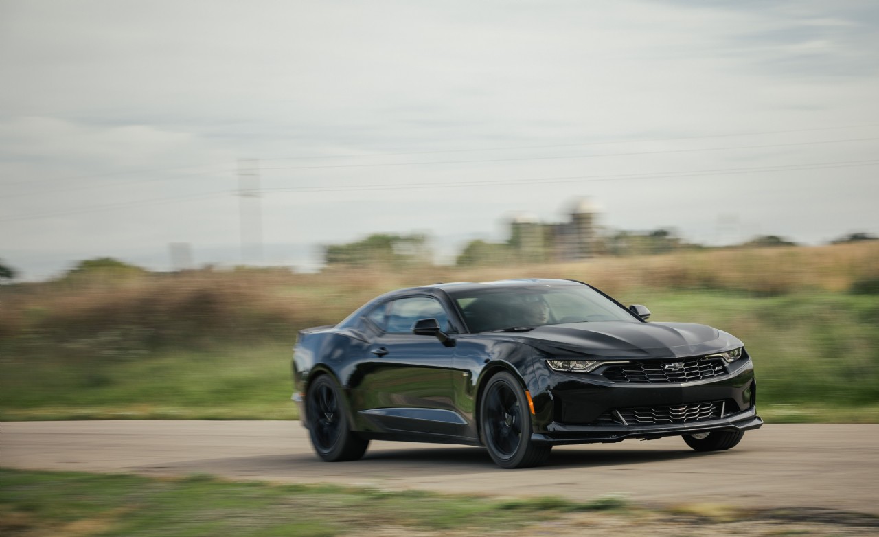 The oil capacity and type for the Chevrolet Camaro