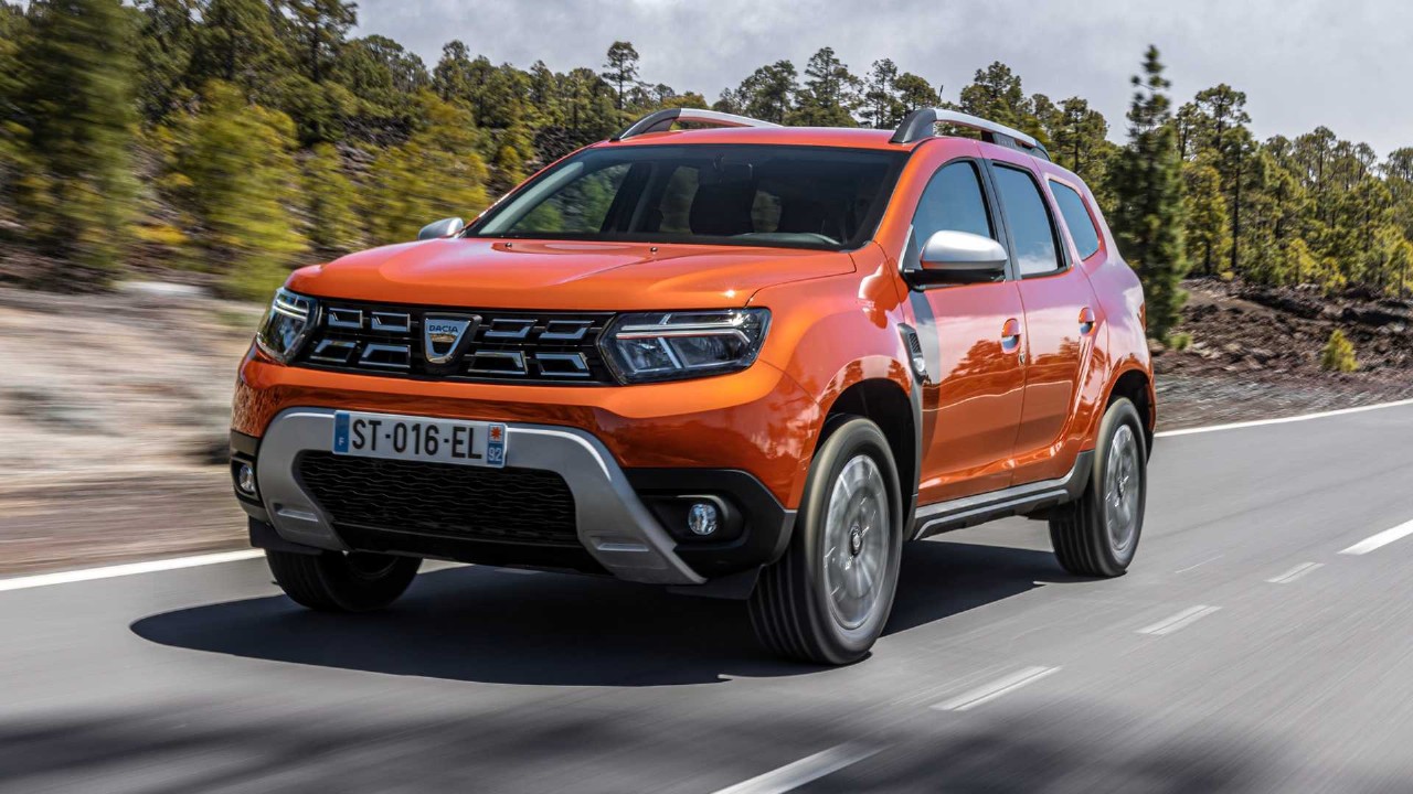 The oil capacity and type for the Dacia Duster