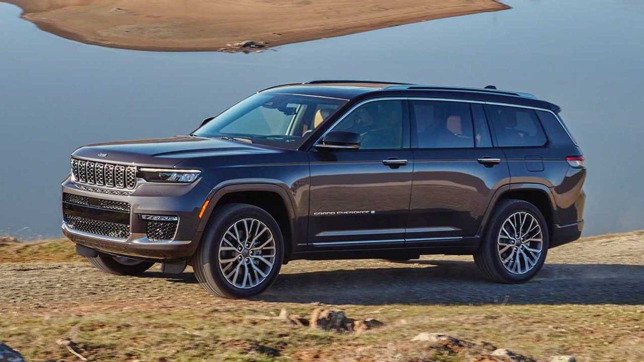 What is the oil capacity and type for the Jeep Grand Cherokee? [Jeep