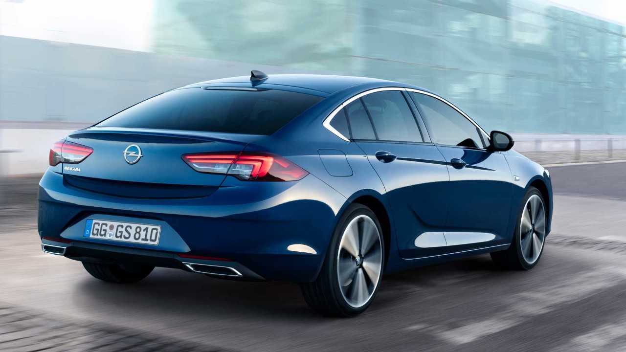 The oil capacity and type for the Opel Insignia