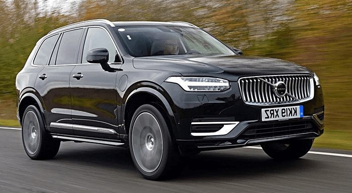 The oil capacity and type for the Volvo XC90