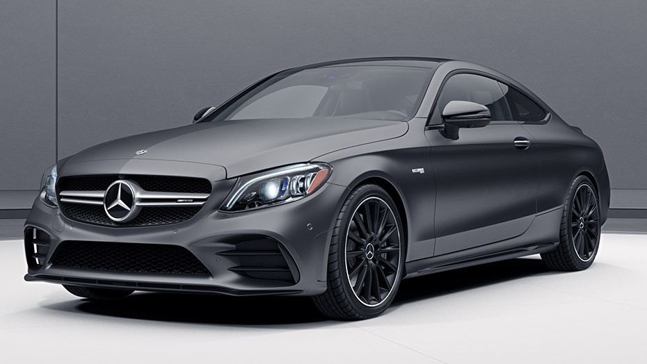 The oil capacity and type required for the Mercedes-AMG C 43 Coupe