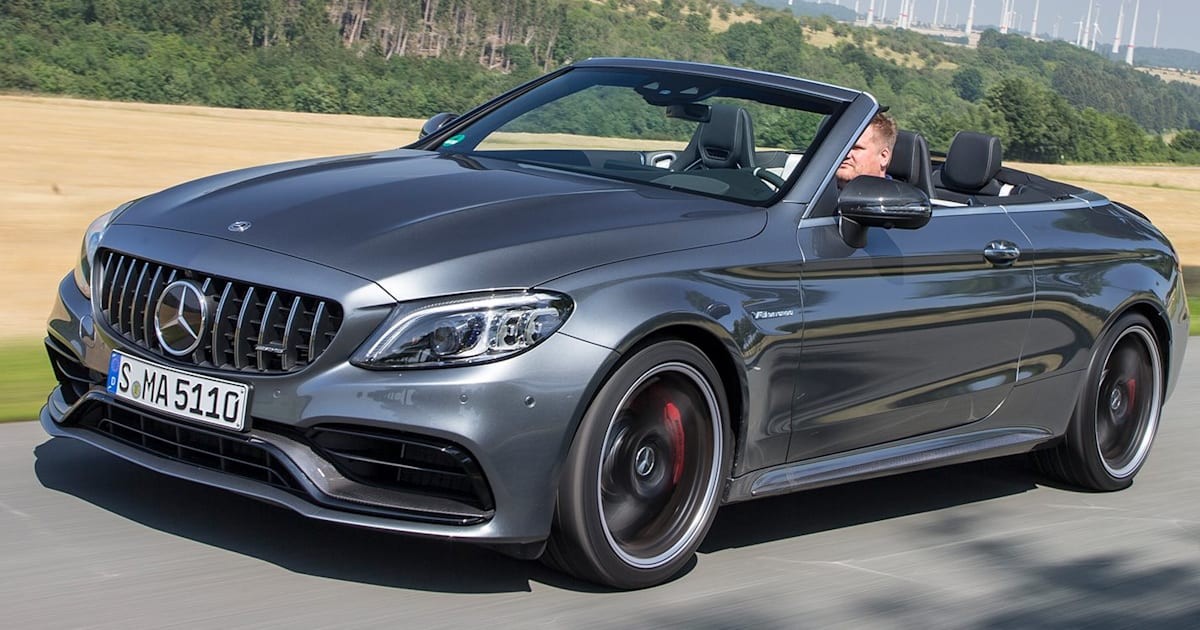 The oil capacity and type required for the Mercedes-Benz C 63 Cabriolet