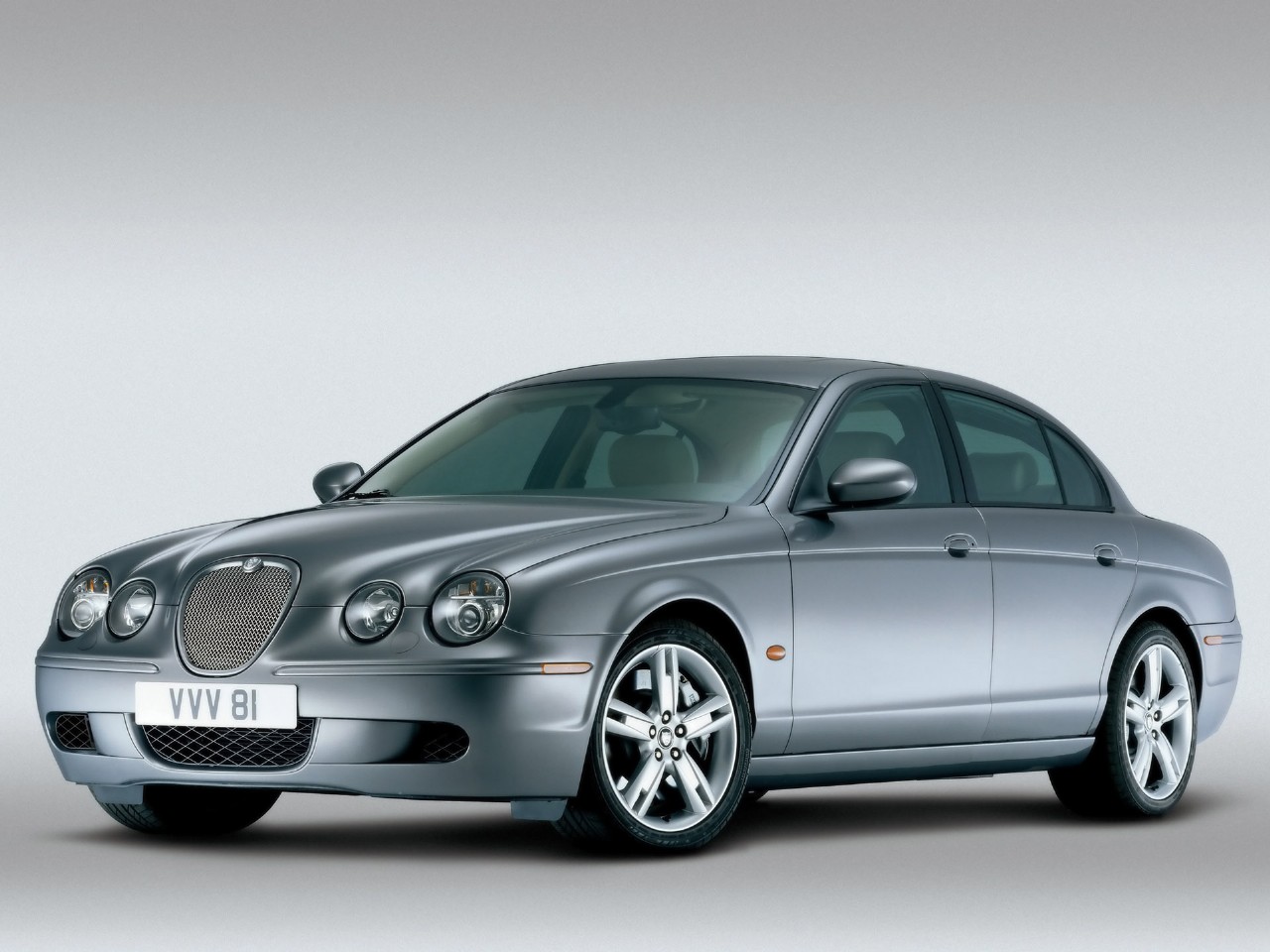 The oil capacity for the Jaguar S-Type