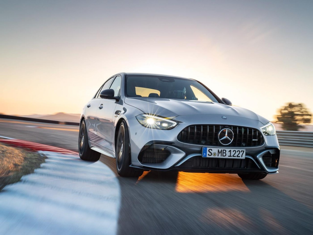 The oil capacity for the Mercedes-AMG C 63 S Sedan
