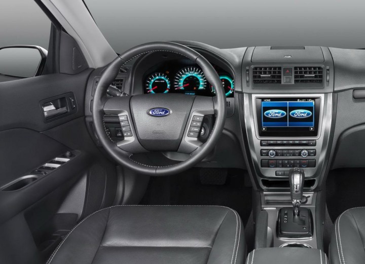 The oil capacity of a Ford Fusion