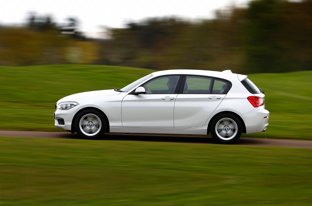 The recommended oil capacity and type for a BMW 116d ED