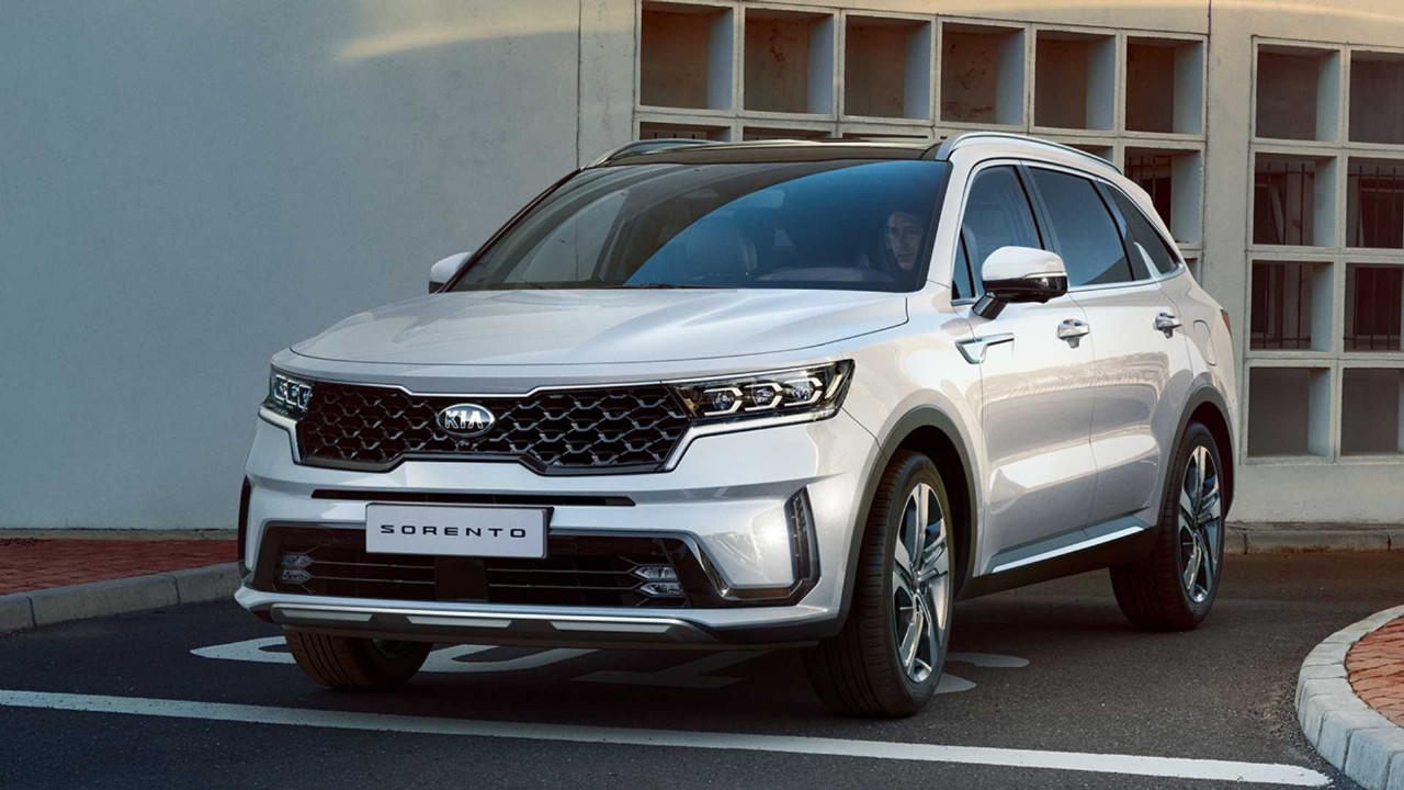 The recommended oil type and capacity for a Kia Sorento