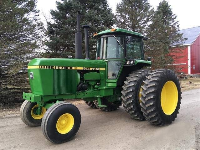 To fix hydraulic malfunctions on a John Deere 4640 tractor