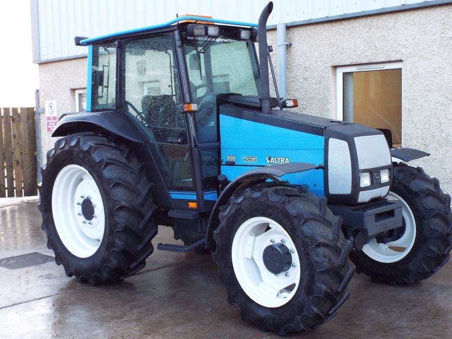 Valtra 900