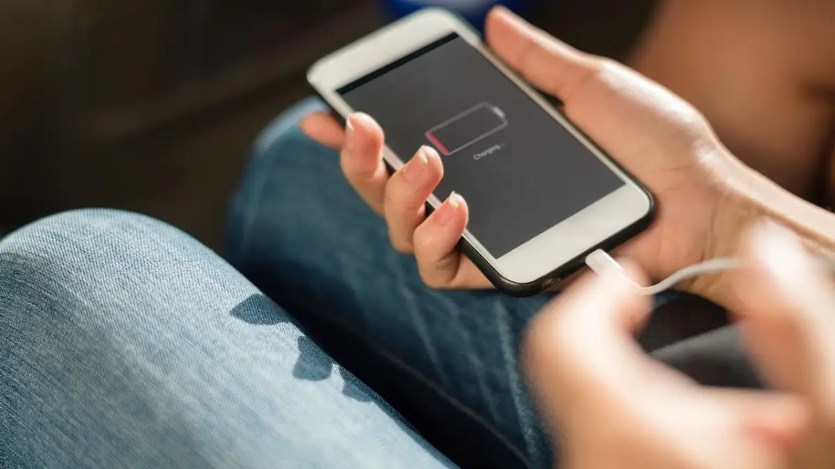 How to Stop Apps from Draining Your Battery