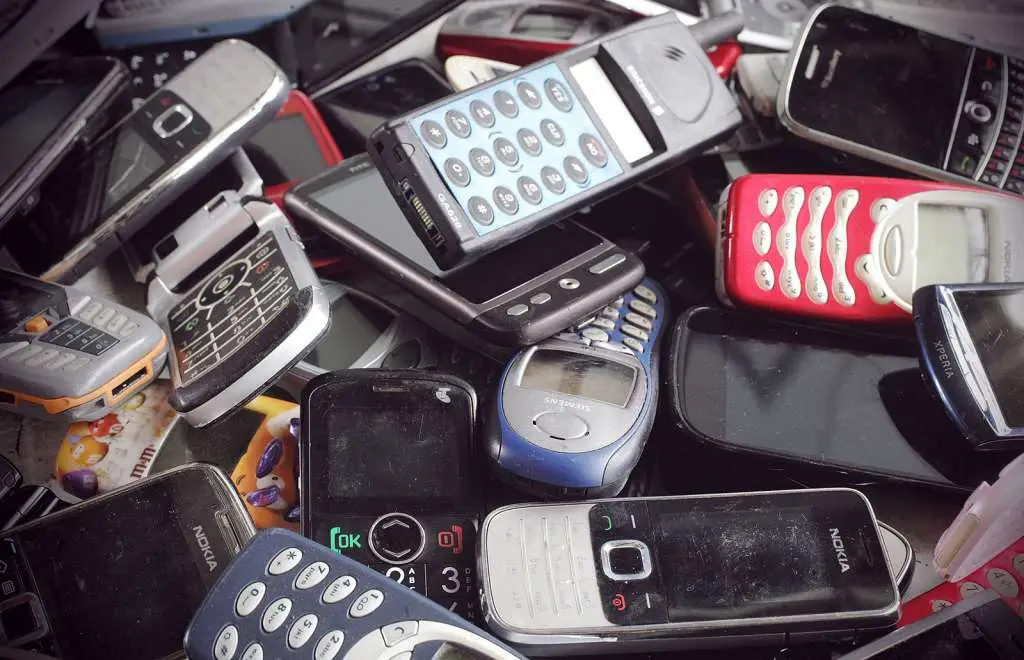 restore old phone to like new condition